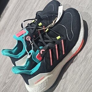 Men’s ultra boost 22 running shoes